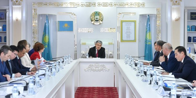 Тіл саясаты ұлттық бірлікті нығайтуда, мәдениетті дамытуда және халық ерекшелігін сақтауда шешуші рөл атқарады