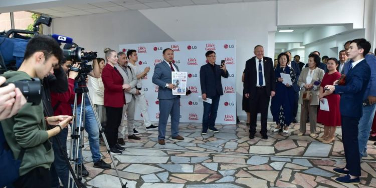 ҚазҰУ-да Медиадағы жасанды интеллект орталығы ашылды