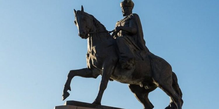 Кенесары хан ескерткіші қайта орнатылды