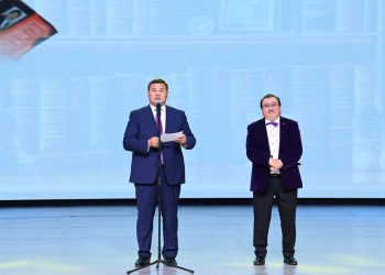 Ұлықбек Есдәулет – тарих тереңіне бойлап, тамырын қаламмен аршып, ұлт мұрасын биік көтерген ерекше дарын иесі