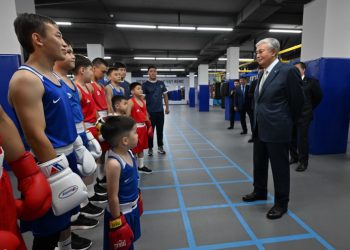 Мемлекет басшысы Бекзат Саттарханов атындағы спорт кешенін аралап көрді