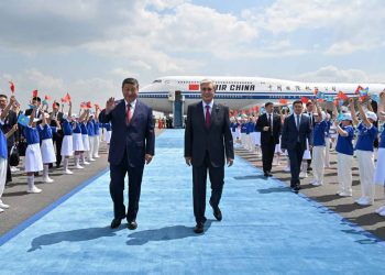 Президент Қытай Халық Республикасының Төрағасы Си Цзиньпинді Астана әуежайынан қарсы алды