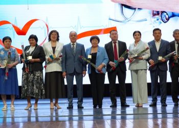 Нариман Төреғалиев медицина қызметкерлерін кәсіби мерекелерімен құттықтады