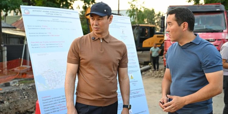 Алматы әкімі кәріз желілерінің құрылысы барысымен танысты