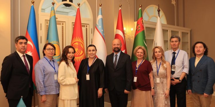 Алматыда түркі опера өнерінің фестивалі өтті