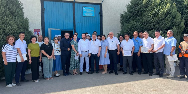 Год рабочих профессий: Роль железнодорожников и ценности труда обсудили в Алматы