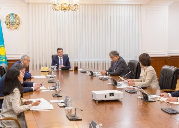 Үкімет медицина қызметкерлерін қорғауды күшейту жөніндегі шаралар кешенін дайындайды