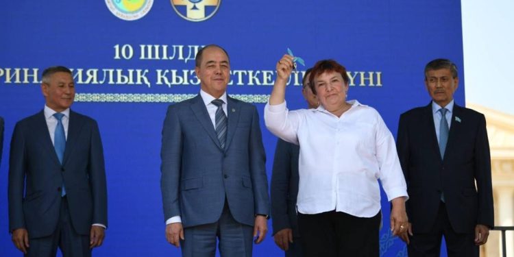 Нариман Төреғалиев ветеринариялық қызметке 106 жаңа автокөлік табыстады