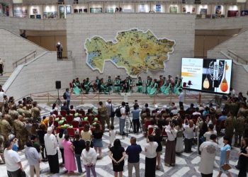 Алматыда «Күмбірле, қоңыр домбыра» атты көрме ашылды