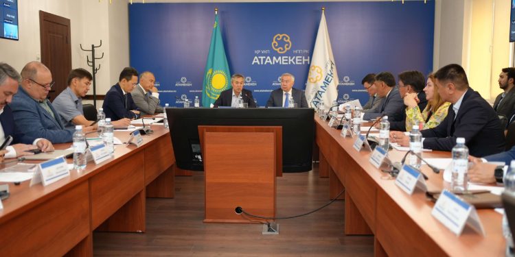 Салық кодексіне қол қойылғаннан кейін Қазақстанда түсіндіру жұмыстары басталды