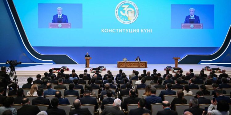 Конституция әрдайым адам құқығының темірқазығы болуға тиіс