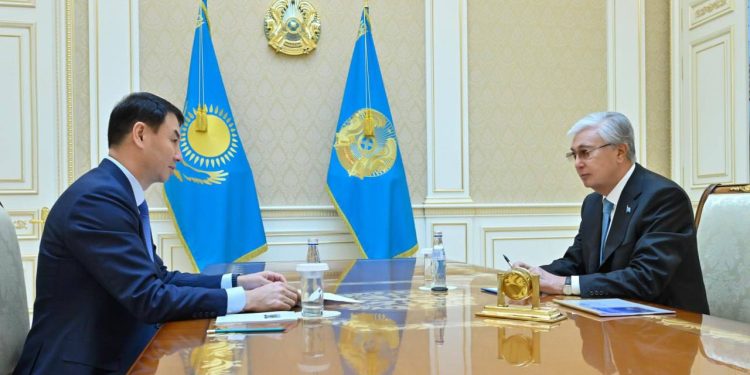 Мемлекет басшысы Алматы қаласының әкімі Дархан Сатыбалдыны қабылдады