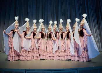 BIRLIK ансамблі Жапонияның Осака қаласындағы EXPO 2025 халықаралық көрмесінде өнер көрсетті