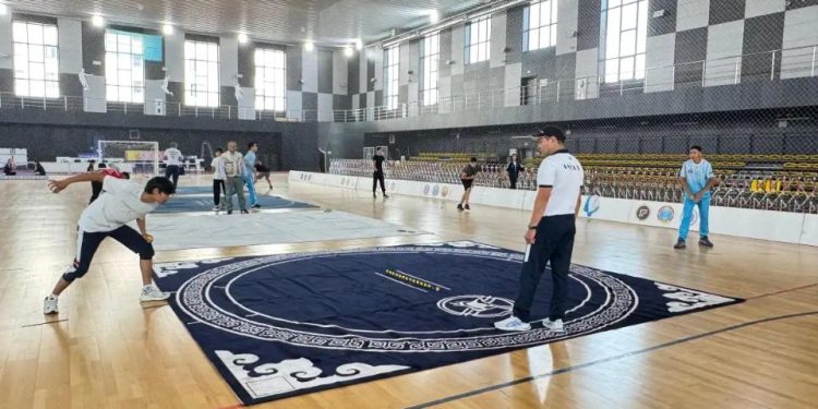 Асық ату – қазақ халқының ұрпақтан ұрпаққа, ғасырдан ғасырға жалғасқан дәстүрлі ойыны