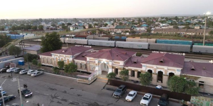 Облыс әкімі Шиелідегі теміржол вокзалының күрделі жөндеу жұмыстарымен танысты