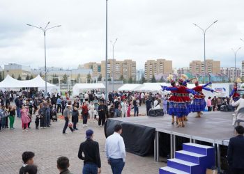 Абай облысының әкімі Түркістан өңірінің жұртшылығына алғысын жеткізді