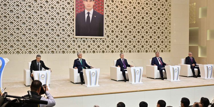 Қасым-Жомарт Тоқаев Орталық Азия мемлекеттері басшыларының бейресми кездесуіне қатысты