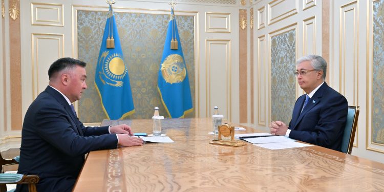 Президент Жоғарғы Сот төрағасы Асламбек Мерғалиевті қабылдады