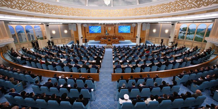 Президент: «Қазақстан міндетті түрде цифрлық ел болуы керек»