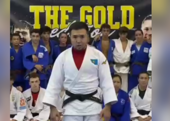 Отандық Олимпиада чемпионы халықаралық аренада тәжірибесімен бөлісуде