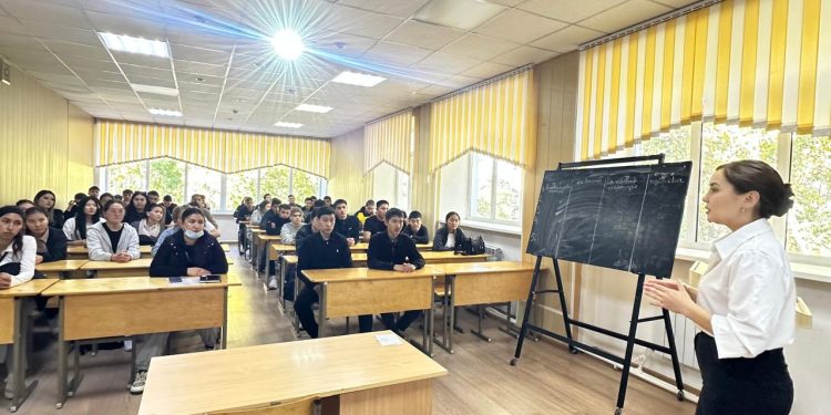 «Студенттердің деструктивті әлеуметтік эпидемияларға тартылу тұрақтылығын диагностикалау» тақырыбында семинар өтті