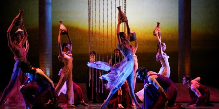 Тарихи маңызы зор қойылым