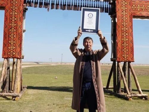 Рекорд подтверждён: караван из тысячи верблюдов в Алматинской области официально вошёл в Книгу рекордов Гиннесса.