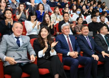 «AMANAT» партиясы Әділетті Қазақстанның цифрлық дәуірін қалыптастыруда