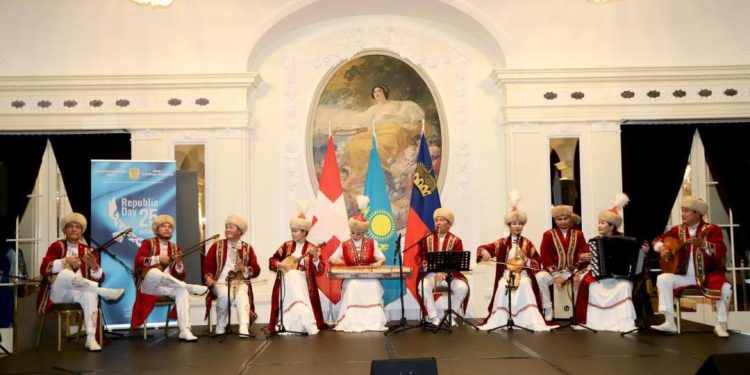 Сыр өнерпаздарының мерекелік концерті Швейцарияның Берн қаласында қорытындыланды