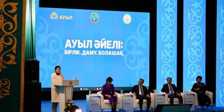 ҚЫЗЫЛОРДАДА «АУЫЛ ӘЙЕЛІ: БІРЛІК. ДАМУ. БОЛАШАҚ» АТТЫ ӨҢІРЛІК АУЫЛ ӘЙЕЛДЕРІНІҢ ФОРУМЫ ӨТТІ