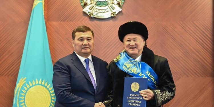 АЙМАҚ БАСШЫСЫ МЕМЛЕКЕТ ЖӘНЕ ҚОҒАМ ҚАЙРАТКЕРІ МҰХТАР ҚҰЛ-МҰХАММЕДПЕН КЕЗДЕСТІ