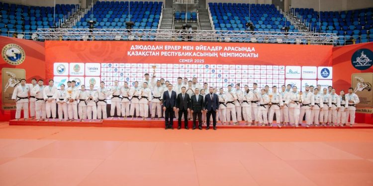 Абай облысының спортшылары дзюдодан аралас командалық жарыста чемпион атанды