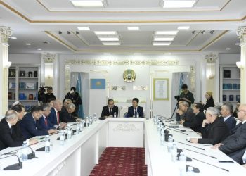 Елордада Әділбек Ыбырайымұлының жаңа кітаптарының тұсаукесері өтті