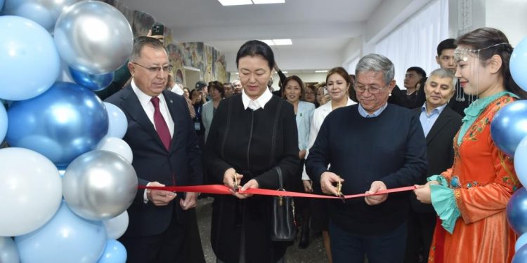 ҚАЗҰУ-ДА ҚАЗАҚСТАН-АҚШ ЦИТОМАТРИЦАНЫ ЗЕРТТЕУ ОРТАЛЫҒЫ АШЫЛДЫ