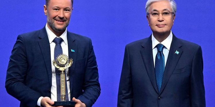 Сегодня для нашей команды особенный день – компания удостоена Премии Президента Республики Казахстан.