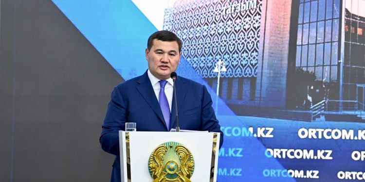 ҚЫЗЫЛОРДАДА МӘДЕНИЕТ САЛАСЫНЫҢ ҚЫЗМЕТКЕРЛЕРІНЕ ТҰРҒЫН ҮЙ САЛЫНЫП, 40 ПӘТЕР ТАБЫСТАЛДЫ