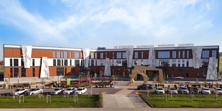 СЫР ӨҢІРІНДЕ АЛДАҒЫ ҮШ ЖЫЛДА 51 МЕКТЕП КҮРДЕЛІ ЖӨНДЕУДЕН ӨТЕДІ