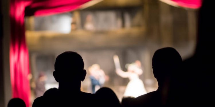 Корей театрында Бауыржан Момышұлы туралы жаңа спектакльдің премьерасы өтті