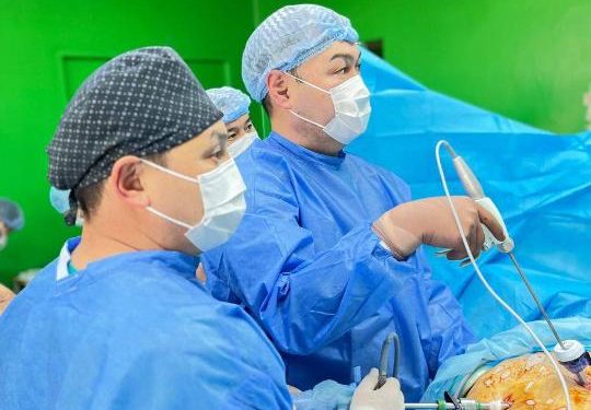 ҚЫЗЫЛОРДАДА ТҰНҒЫШ РЕТ БІР КҮНДЕ ҮШ БҮЙРЕК ТРАНСПЛАНТАЦИЯСЫ ЖАСАЛДЫ