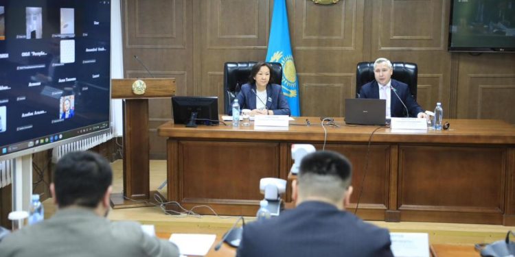 Министрліктің Қоғамдық кеңес отырысы өтті