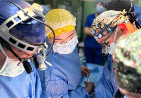 Алматыда ҚКО-да жүргізілген алғашқы жүрек трансплантациясынан кейін науқас шығарылды