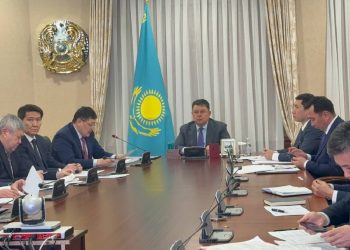 «Абайға құрмет» акциясы: Қанат Бозымбаев Абай облысындағы әлеуметтік және мәдени нысандардың құрылыс барысын тексерді