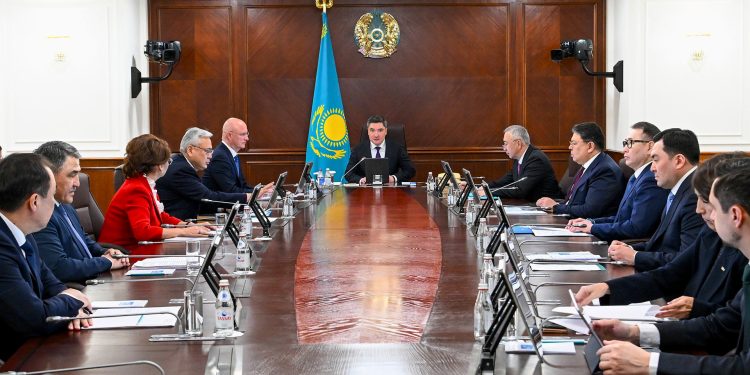 Президент бастамалары бұрын жарияланған ауқымды саяси реформаның жалғасы — Олжас Бектенов