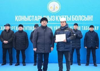 ЖАҢАҚОРҒАН КЕНТІНДЕ 80 ОТБАСЫ ЖАҢА БАСПАНАҒА ИЕ БОЛДЫ