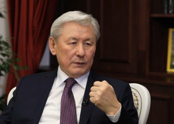 Принципы научной деятельности должны быть регламентированы Конституцией