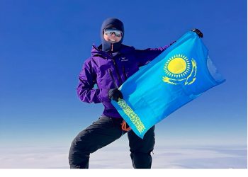 Анар Бурашева стала первой казахстанкой, покорившей все семь высочайших вершин каждого из континентов