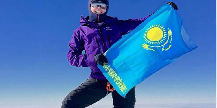Анар Бурашева стала первой казахстанкой, покорившей все семь высочайших вершин каждого из континентов