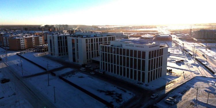 В городе Косшы Акмолинской области открылась поликлиника, рассчитанная на приём 1000 человек за одну смену.