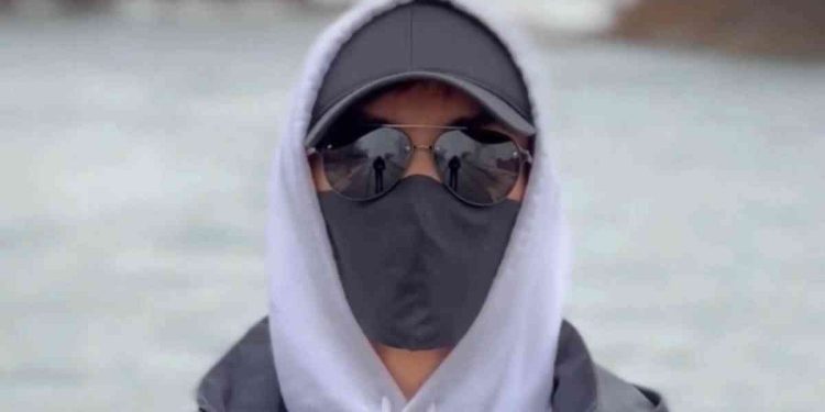 Бетперде киген жомарт жан 30 отбасыға баспана сыйлады