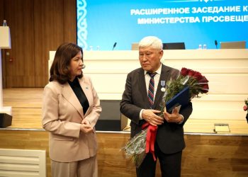 Мұғалім мәртебесі – ел мерейі: Қазақстан педагогтердің еңбек жағдайы бойынша әлемдік көшбасшылар қатарында